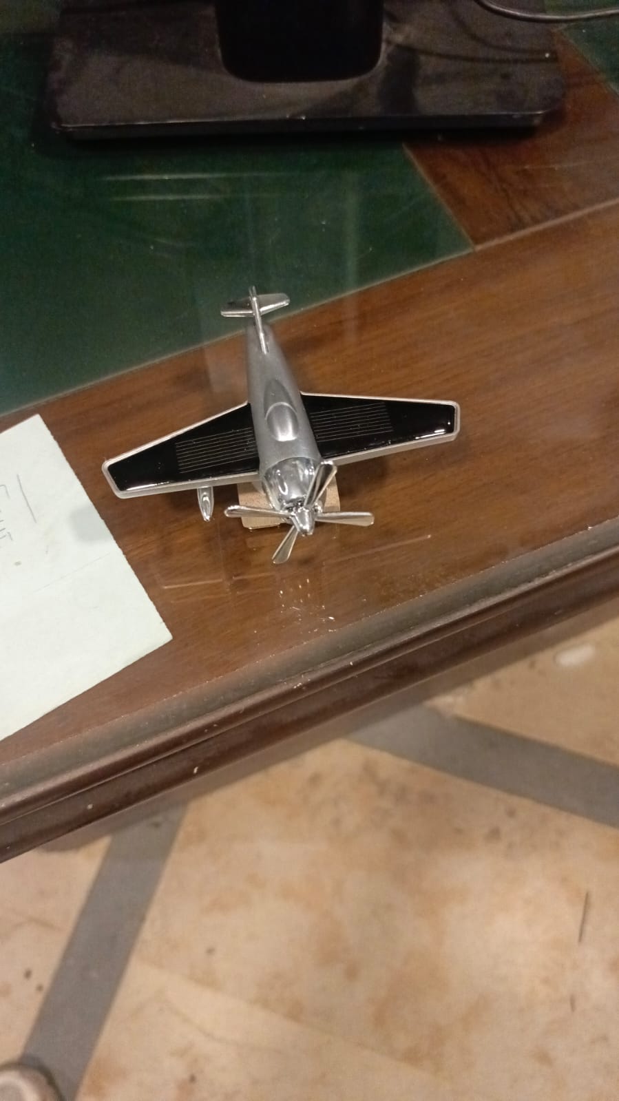 Solar Aeroplane Car Perfume Diffuser – Silver Aircraft Air Freshener for Car Dashboard